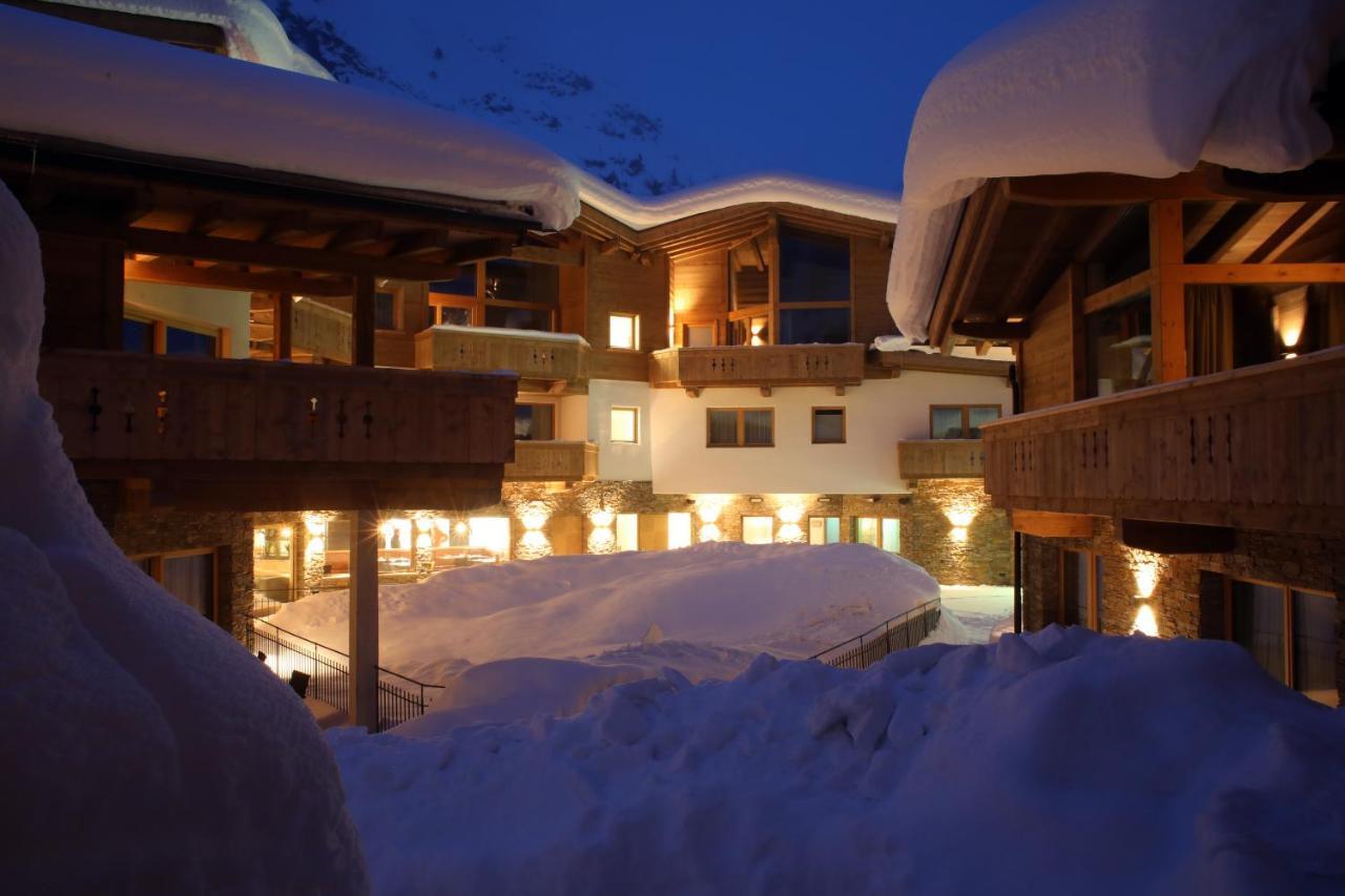 Das Chaletdorf - Pitztal Санкт-Леонгард-ім-Пітцталь Екстер'єр фото